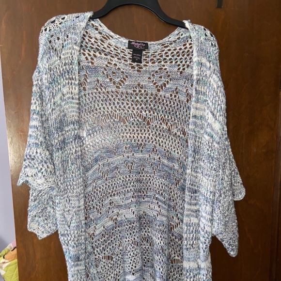 Blue/White Half Sleeve Cardigan - Picture 1 of 6
